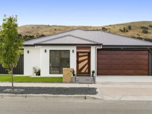 single storey home